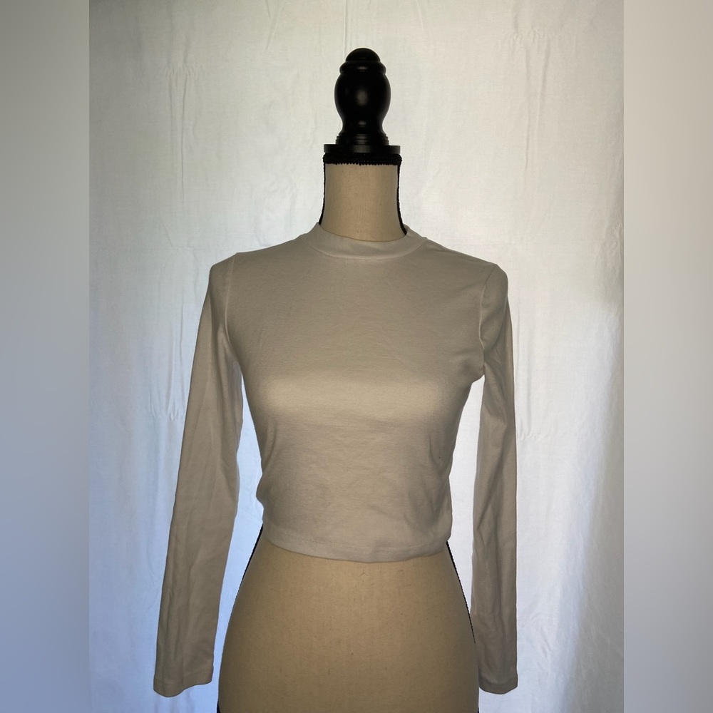 white long sleeve baby tee